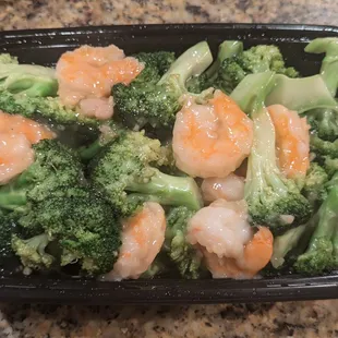 Shrimp with Broccoli in White Sauce (requested). A bit bland but that's exactly what we wanted. Ingredients were high quality.