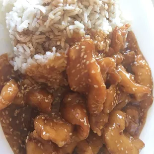 Sesame chicken with rice.