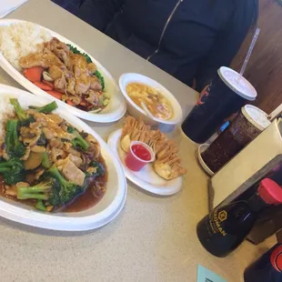 We had the crab puffs,egg flower soup, broccoli chicken and teriyaki chicken