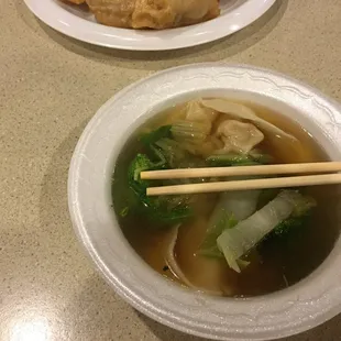 Wonton soup(delish)