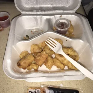 The fried shrimp tasted ok. Not sure why they gave me ketchup instead of cocktail sauce.
