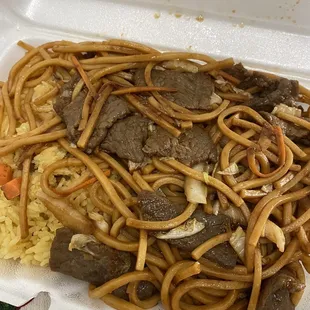 Lunch Special Lo-mein and pork fried rice