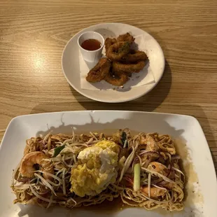 Crispy Noodles Pad Thai Calamari Ring