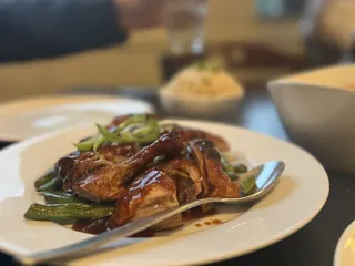 August Moon Chinese Bistro