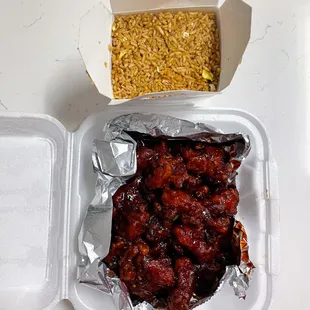 General Tso&apos;s Chicken with fried rice