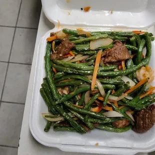 Green beans with shrimp &amp; beef