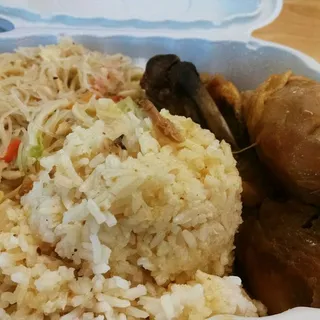 Chicken Adobo Rice & Pancit