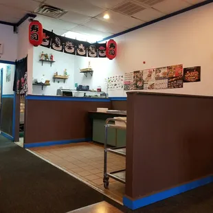 Sushi station looks hardly used. Not sure how I feel about that.