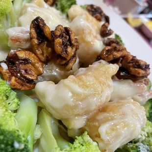 Walnut shrimp