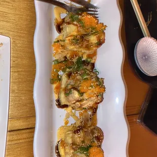 Rice Crispy comes with crab and shrimp