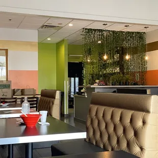 sushi and sashimi, interior