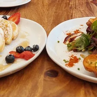 Crab Benedict