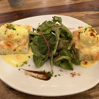 Smoked Salmon Benedict