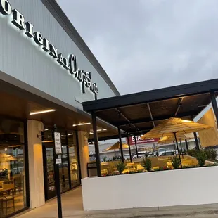 Exterior and outdoor seating