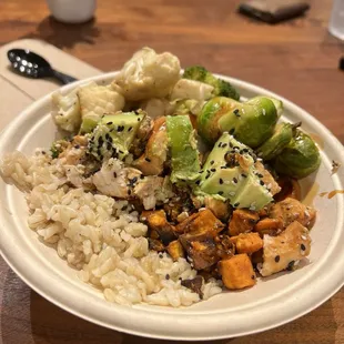 Teriyaki Chicken Bowl (530-790 calories)