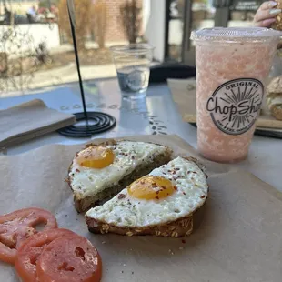 Avocado Toast, smoothie