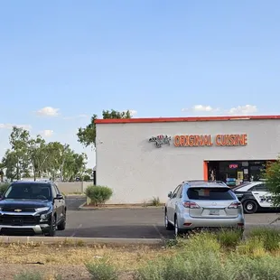 a view of the outside of a restaurant