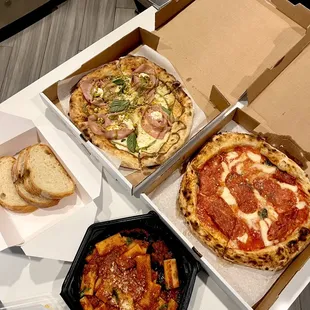 food, pizza