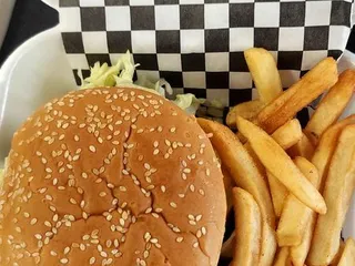 Sactown Burgers & Cheesesteaks