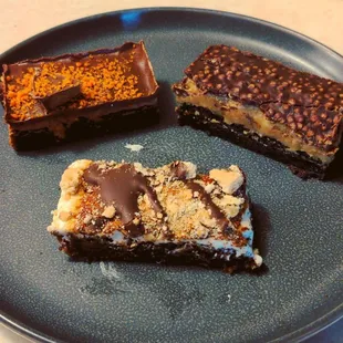 Extreme Peanut Butter, Signing Bonus and S'mores