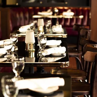 Parkside Cafe, an extension of the Main Dining Room, at Original Joe's North Beach