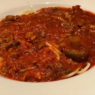 Spaghetti With Meat &amp; Mushroom Sauce