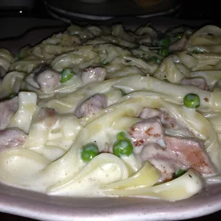 Fettuccine Alfredo