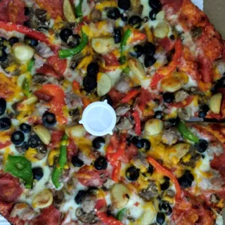Magoo's Famous Combo Pizza