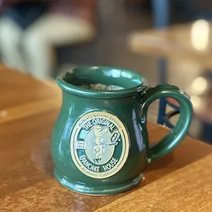 Love the coffee mugs.