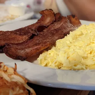 Shake bacon and scrambled eggs