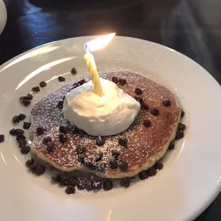 KIDS CHOCOLATE CHIP PANCAKE
