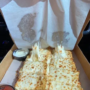 Garlic cheese bread