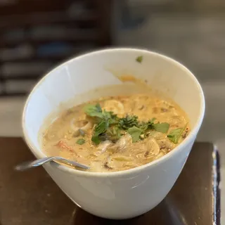 Tom ka seafood bowl