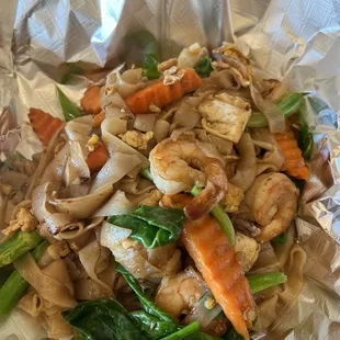 Pad see ew with shrimp