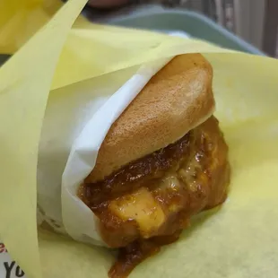 Chili burger