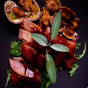 Roast Duck &amp; Stir-Fried Clam with Black Bean Sauce