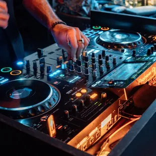 Live sounds every Friday &amp; Saturday