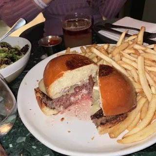 Wagyu Cheeseburger 8oz.