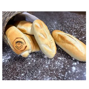 a bag of bread and a bag of bagels