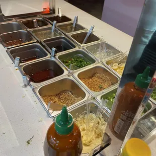 sauce bar