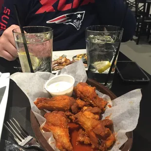 Made a stop to cheer on the Patriots on our way home from Myrtle Beach!! The service was awesome!!#PatriotsvsBroncos