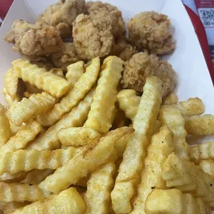 12 Boneless Chicken &amp; Fries Combo Meal (meal doesn't come with a drink ‍)