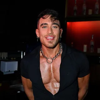 Kevin R.