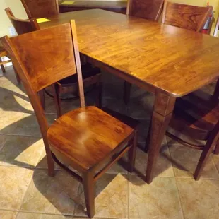 Maple/Cherry Dining Suite