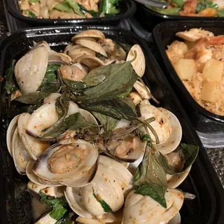 Hoy Lai Pad Prik Pao