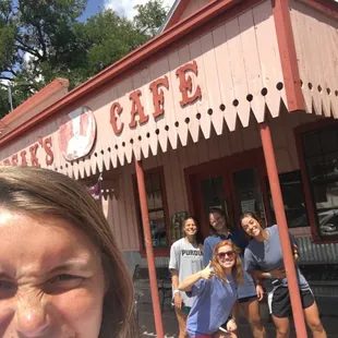 Great breakfast place!!