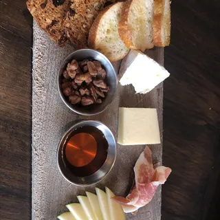 Charcuterie Plateau