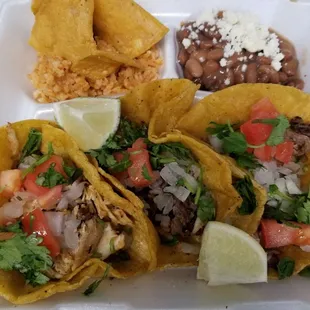 Combo 1.Carnita 2 Carne Asada Tacos