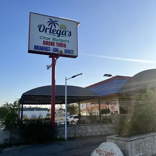 Outside Ortega&apos;s