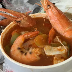 Caldo de siete mares.